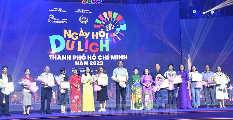 El 19 º Festival de Turismo de Ciudad Ho Chi Minh recibe a unos 190 000 visitantes