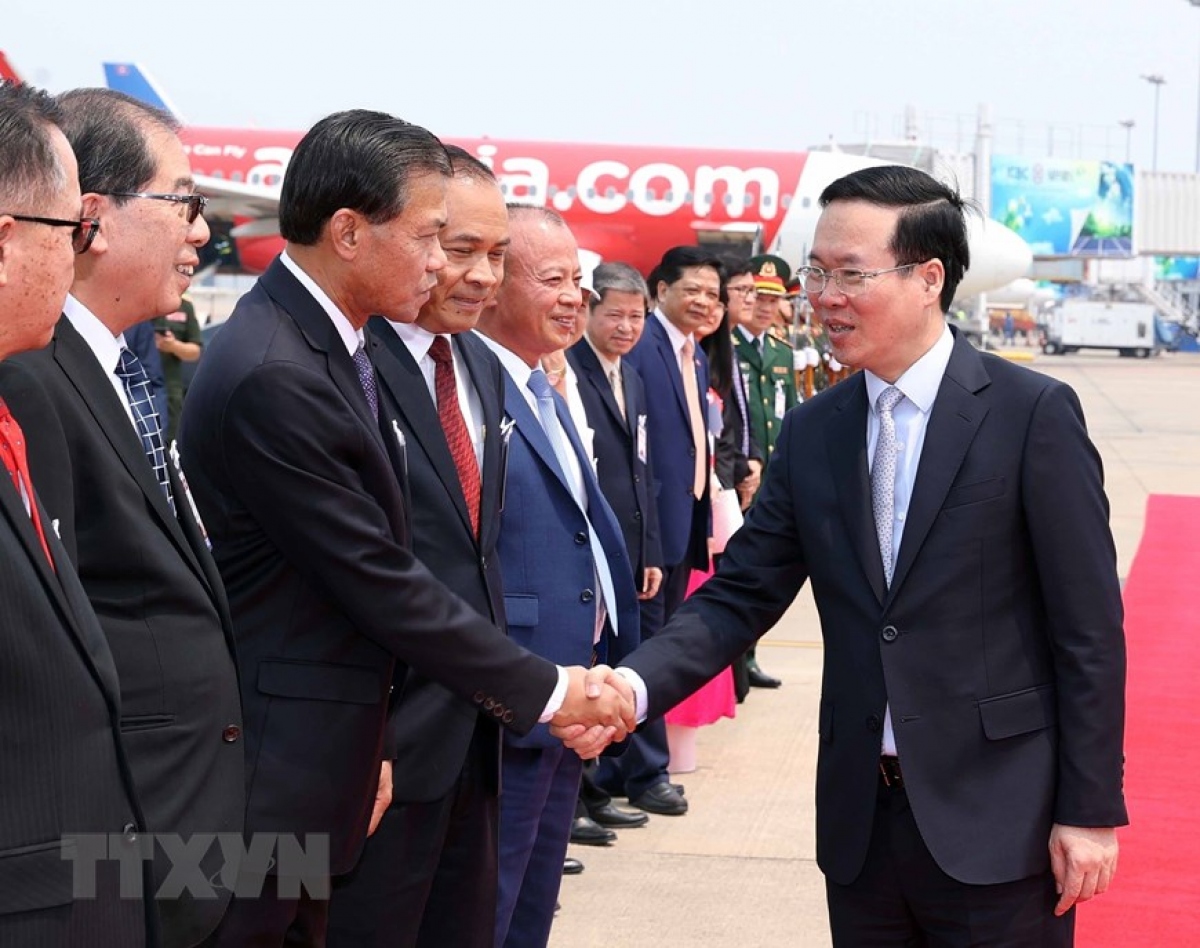 Finaliza la visita de trabajo del presidente vietnamita a Laos