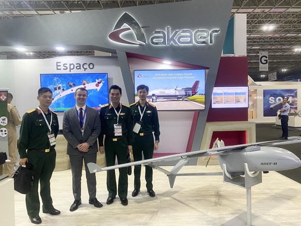 Vietnam participa en exposición internacional de defensa de América Latina