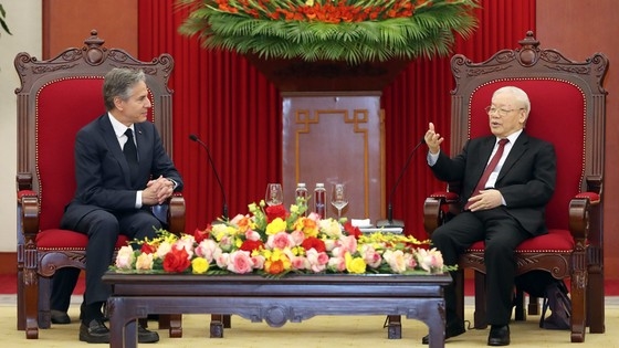 Líder político de Vietnam recibe al secretario de Estado de Estados Unidos