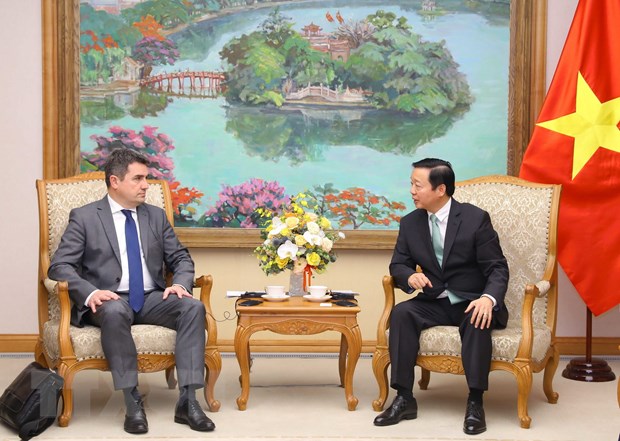 Vietnam busca apoyo de Reino Unido y la UE para una transición energética justa