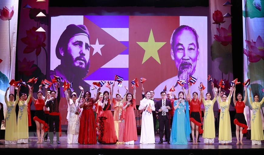 Gala en honor de las relaciones históricas entre Vietnam y Cuba