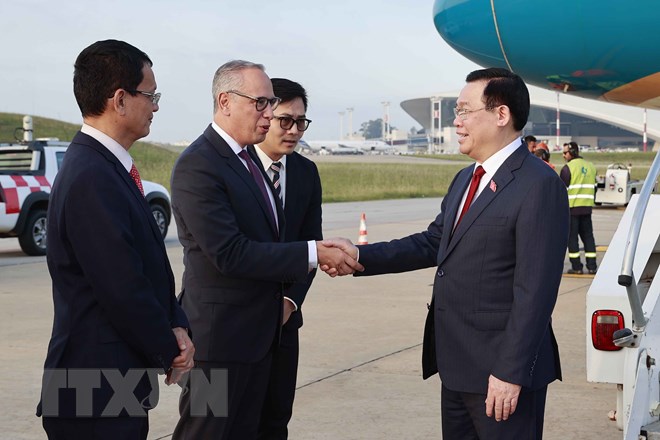 Presidente de la Asamblea Nacional visita Uruguay como parte de su gira por América Latina