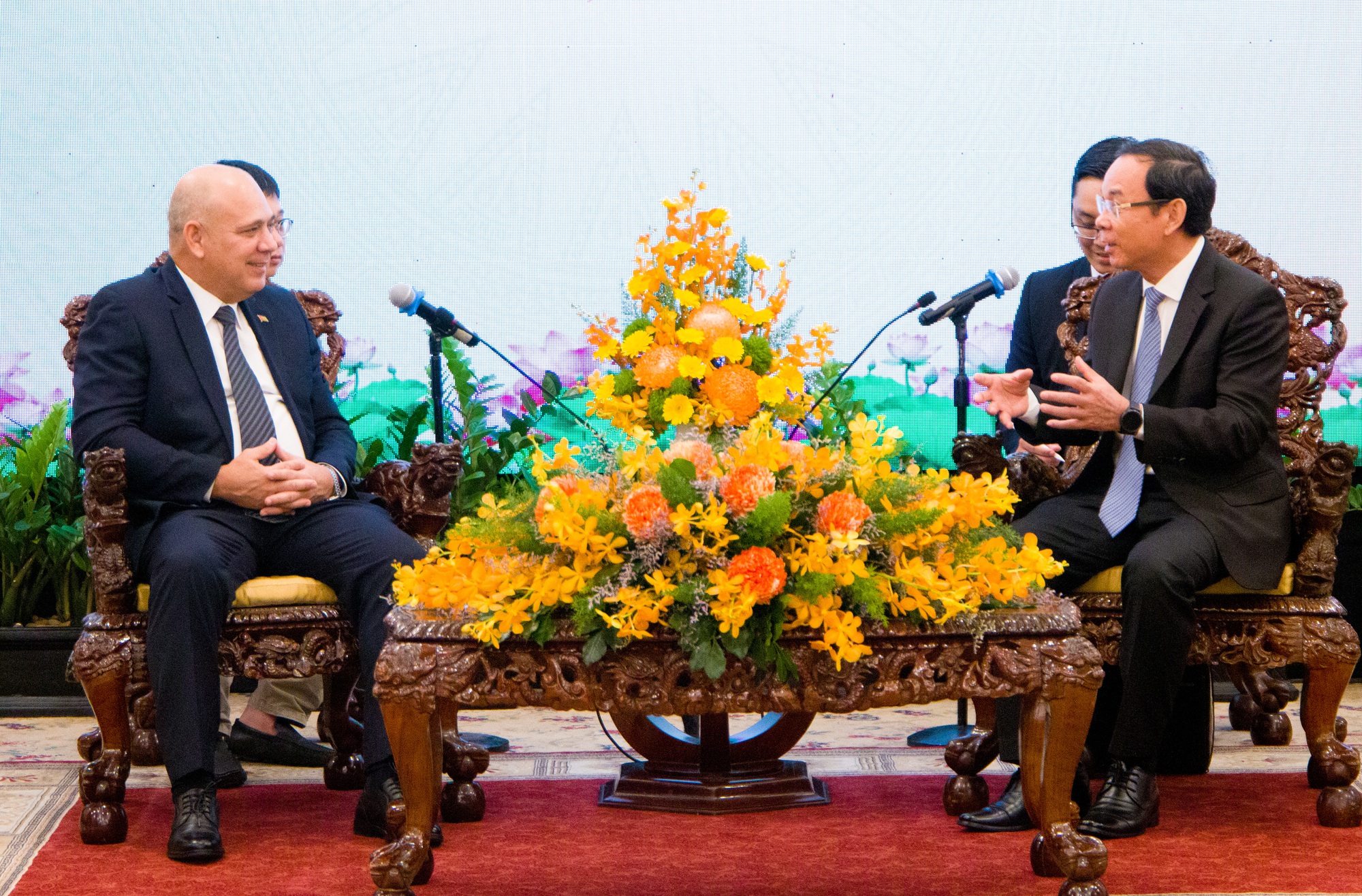 El jefe del Partido de Ciudad Ho Chi Minh recibe a una delegación de alto rango de Cuba
