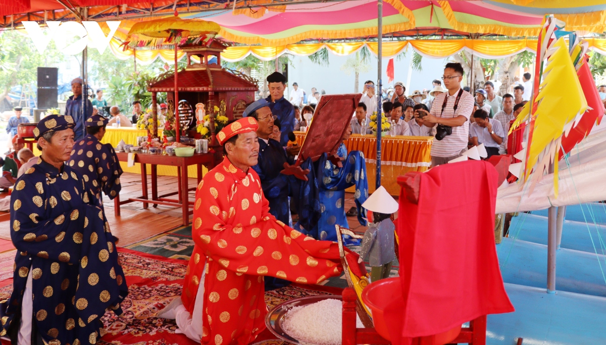 Ceremonia en memoria de los soldados que salvaguardaron la soberanía nacional