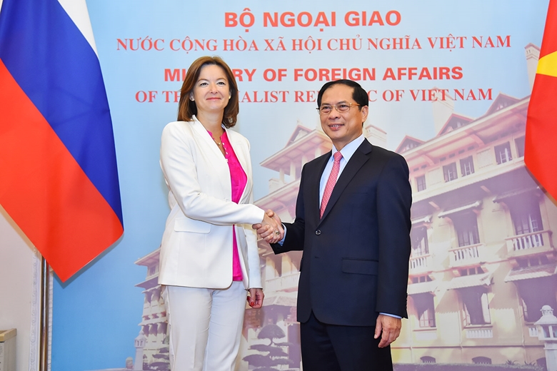 Vietnam y Eslovenia abogan por fortalecer la cooperación bilateral