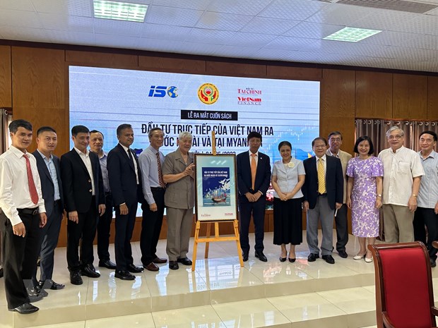 Publicado el primer libro sobre la inversión directa de Vietnam en el extranjero