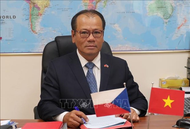 Visita de canciller vietnamita a República Checa afirma lazos bilaterales más fuertes