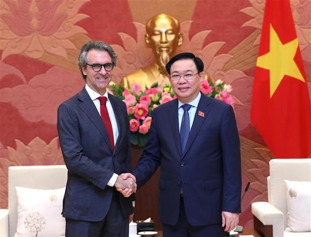 Vietnam promueve cooperación con UE y Suiza