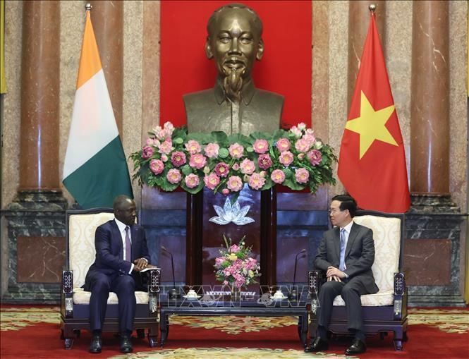 Vietnam y Costa de Marfil fomentan la cooperación en agricultura e inversiones