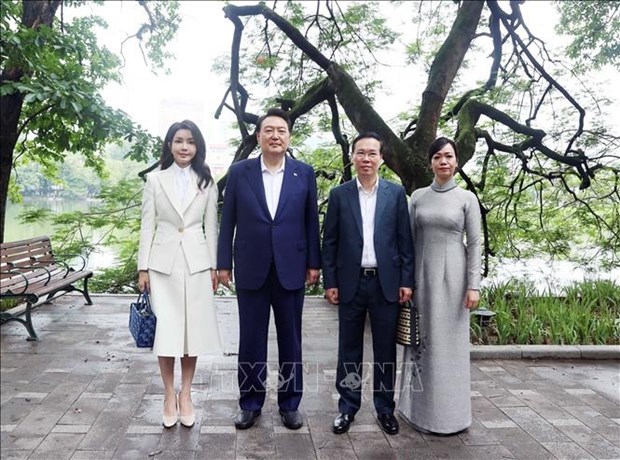 Presidente de Corea del Sur concluye con éxito su visita a Vietnam