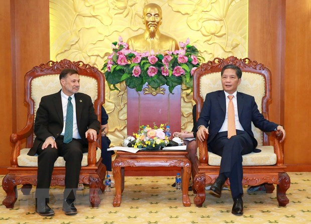 Vietnam creará condiciones favorables para que las empresas australianas inviertan a largo plazo