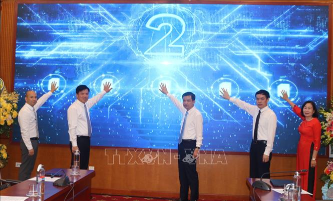 Presentación de la nueva ruta Un tiempo de flores de fuego en el Geoparque Mundial Non Nuoc Cao Bang