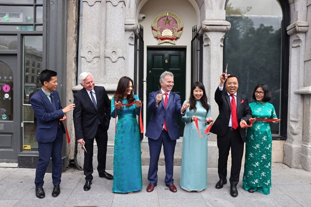 Inauguran Consulado Honorario de Vietnam en Dublín Irlanda