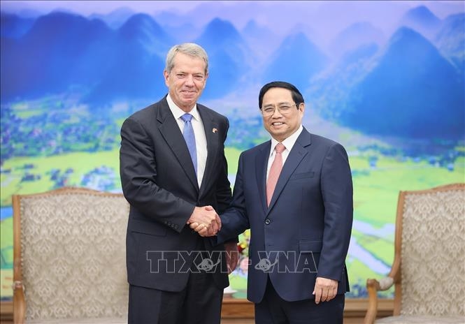 Primer ministro aboga por mejorar conexión Vietnam-Estados Unidos