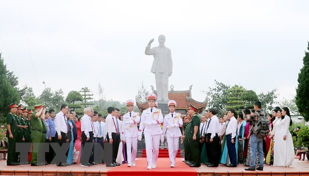 La bandera de Vietnam en la isla de Co To