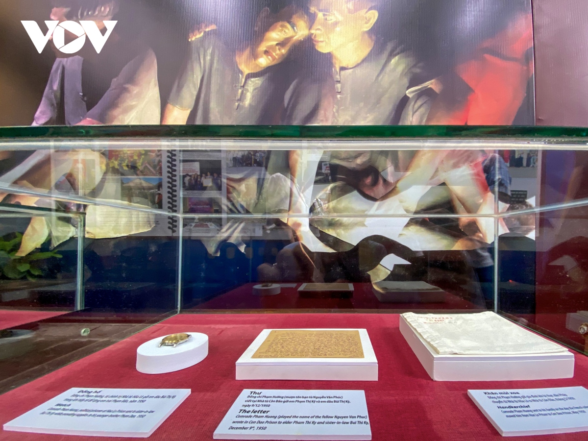 Exposición en recuerdo a lor mártires en el sitio de reliquias de la prisión de Hoa Lo