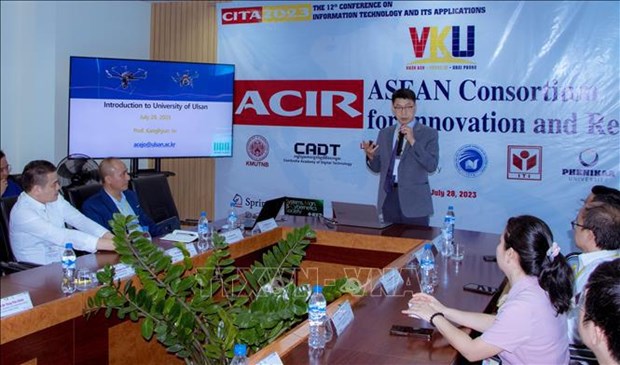 Desarrollan red comunitaria de dirigentes e intelectuales de universidades en Sudeste Asiático