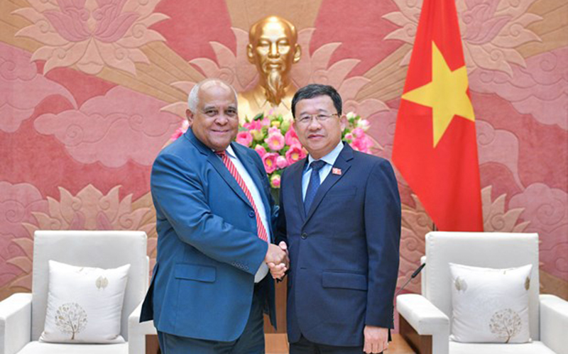 Actividades para conmemorar del aniversario de la visita de Fidel Castro a Quang Tri