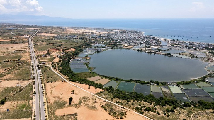 Infraestructura motor para el desarrollo económico de Ninh Thuan