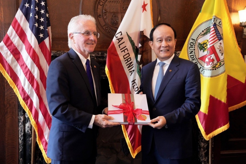 Hanói impulsará la cooperación con Los Ángeles