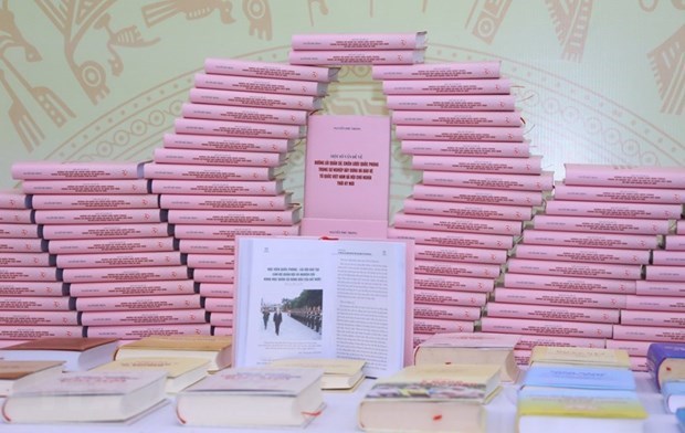 Reafirmado el liderazgo completo del PCV sobre el Ejército Popular de Vietnam