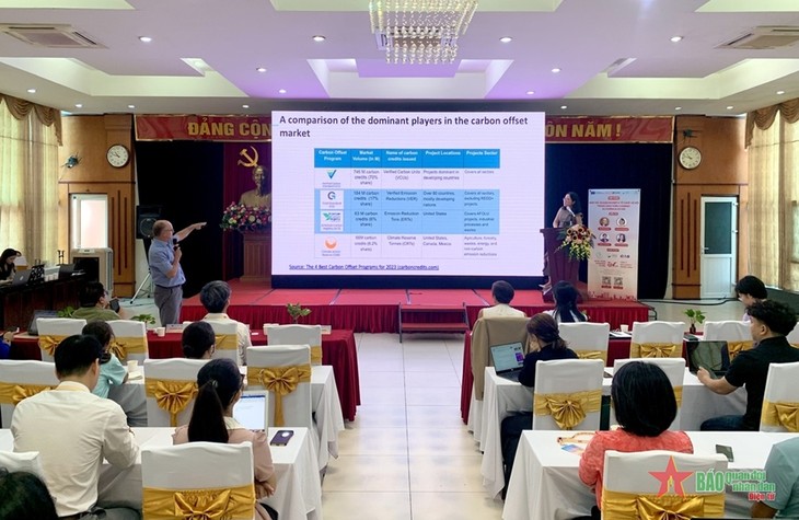 Vietnam fortalece la cooperación intersectorial para la eliminación de carbono