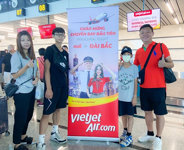 Vietjet lleva los primeros pasajeros taiwaneses al nuevo terminal en aeropuerto de Phu Bai