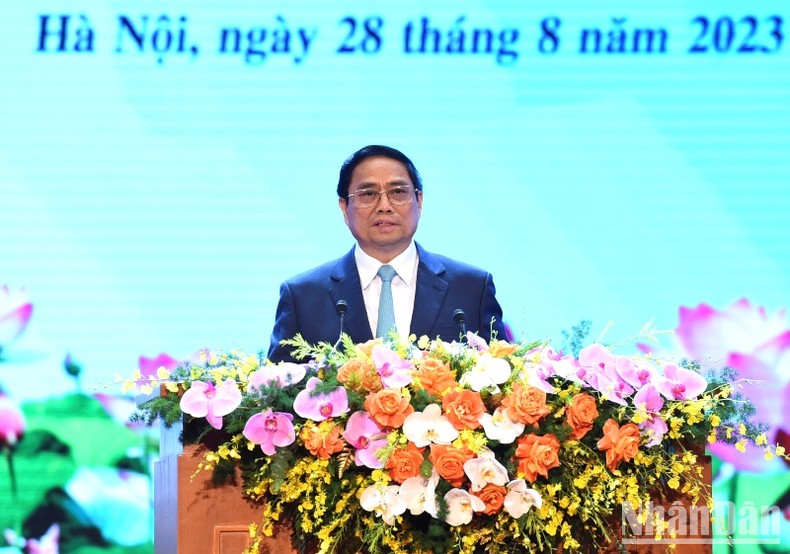 Preservar, promover y elevar los valores y tradiciones culturales de Vietnam