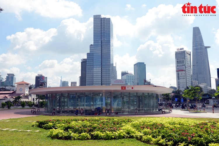 Ben Thanh mayor estación subterránea del metro 1 en Ciudad Ho Chi Minh