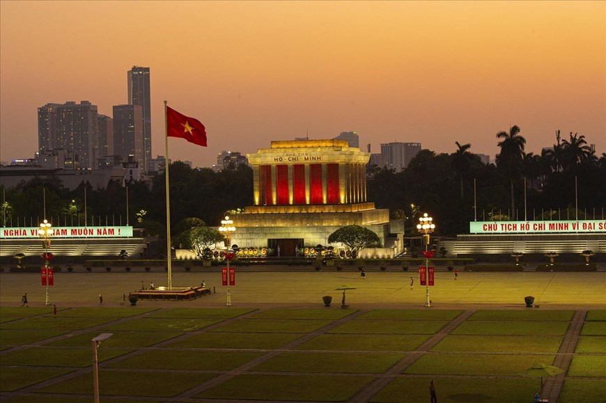 Mausoleo de Ho Chi Minh Espacio sagrado del pueblo vietnamita