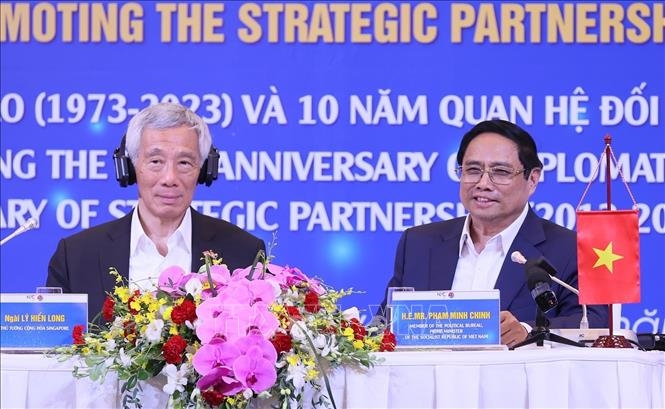 Vietnam y Singapur destacan el papel del sector joven para el desarrollo nacional