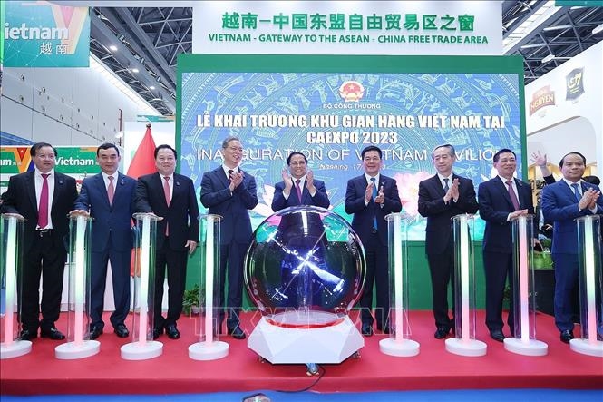 Vietnam desea convertirse en un punto de tránsito de mercancías entre la ASEAN y China