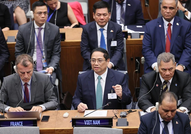 El primer ministro Pham Minh Chinh asiste a la Cumbre de las Naciones Unidas sobre la Ambición Climática