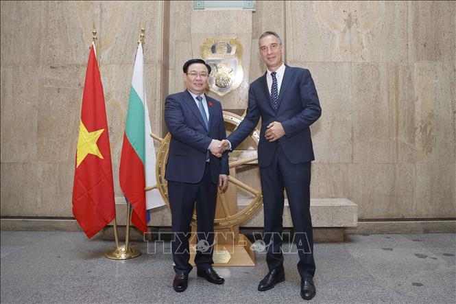 Empresas vietnamitas buscan entrar en el mercado europeo a través de la ciudad búlgara de Burgas