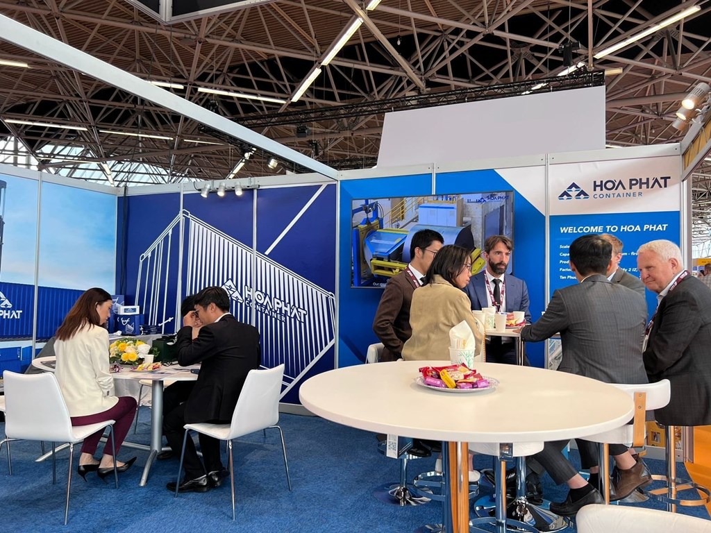 Los contenedores vietnamitas en la mira de las empresas de transporte global