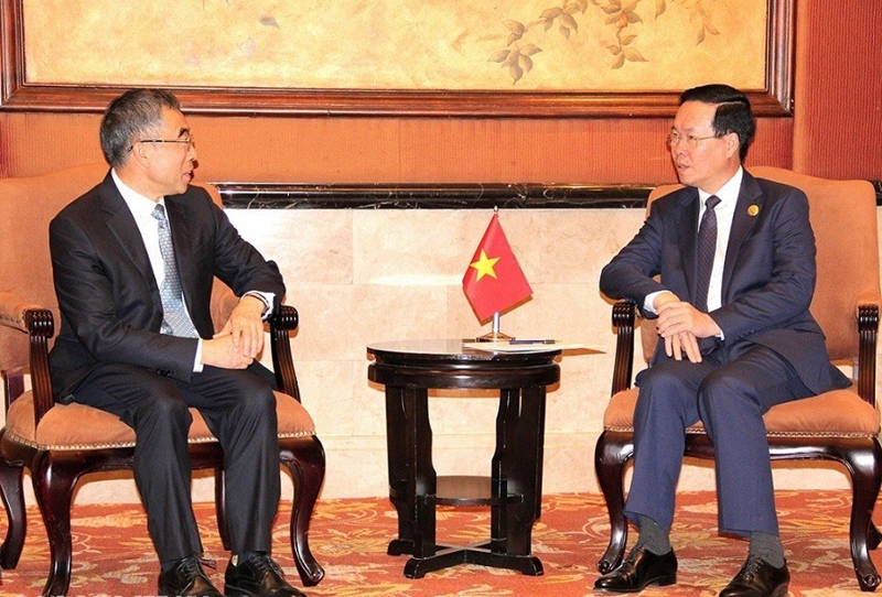 Impulso a la cooperación con corporaciones líderes de China