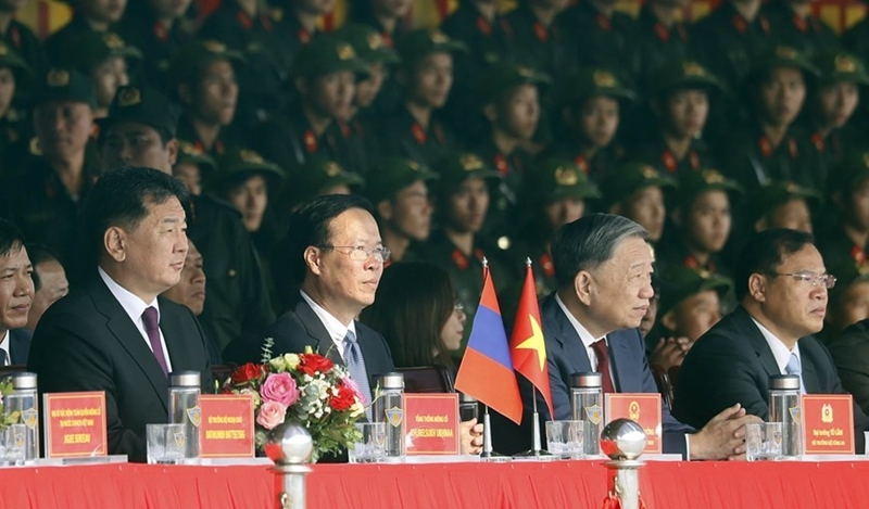 Unidades de Caballería de la Policía Móvil, símbolo de la amistad y solidaridad entre Vietnam y Mongolia