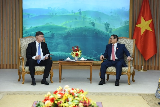 Acelerar el volumen comercial entre Vietnam y la UE para alcanzar pronto los 100 000 millones de dólares