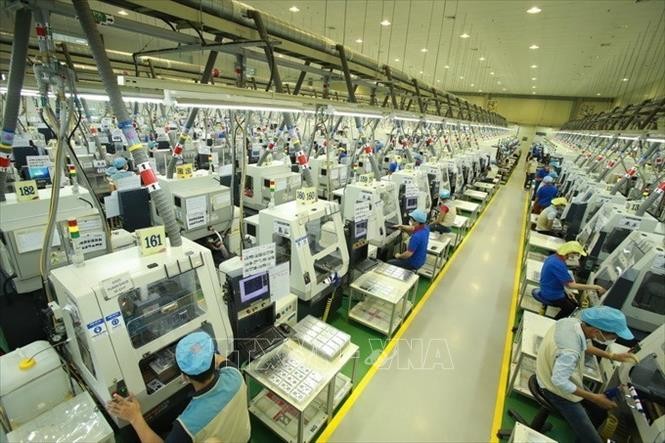 Economía de Vietnam se revitaliza con tres motores del crecimiento