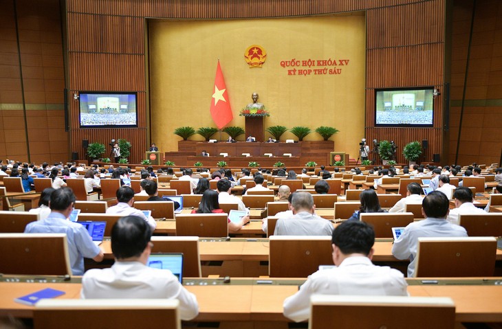 Parlamento vietnamita traza orientaciones para futuro desarrollo socioeconómico del país