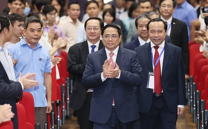 Fortalecimiento del papel de la Universidad Nacional de Ciudad Ho Chi Minh en formación de recursos humanos