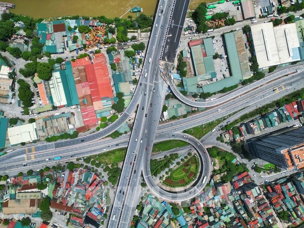 Gobierno de Hanói prioriza desarrollar el transporte inteligente