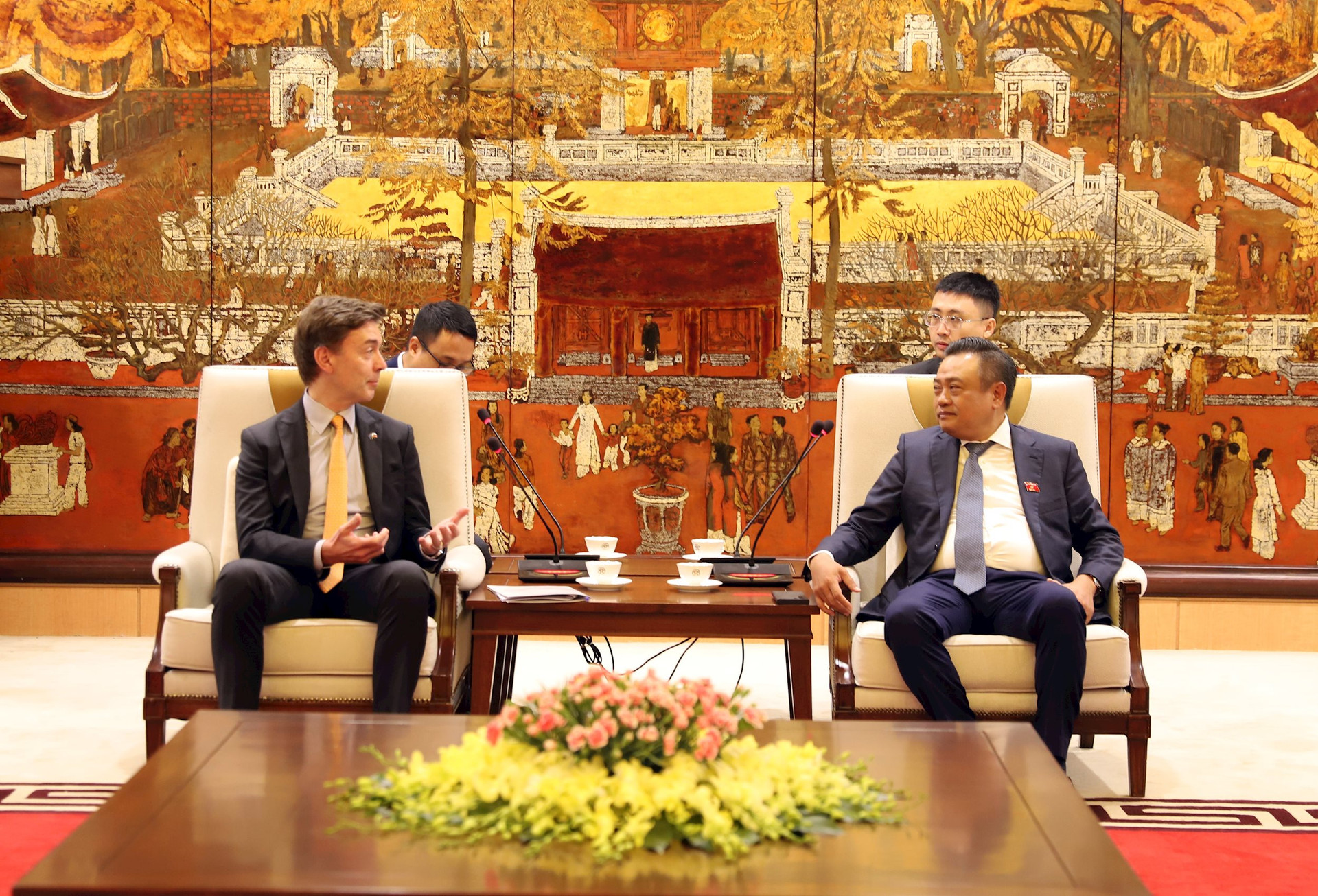 Hanói aboga por aprender la experiencia de la Unión Europea en el desarrollo de una economía verde