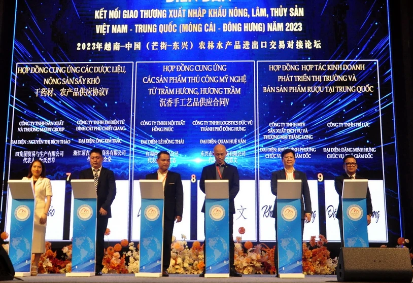 Empresas vietnamitas y chinas cierran 21 acuerdos en todos los sectores