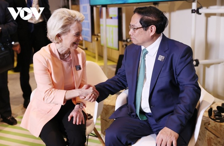Primer Ministro de Vietnam mantiene reuniones bilaterales con altos dirigentes en la COP 28