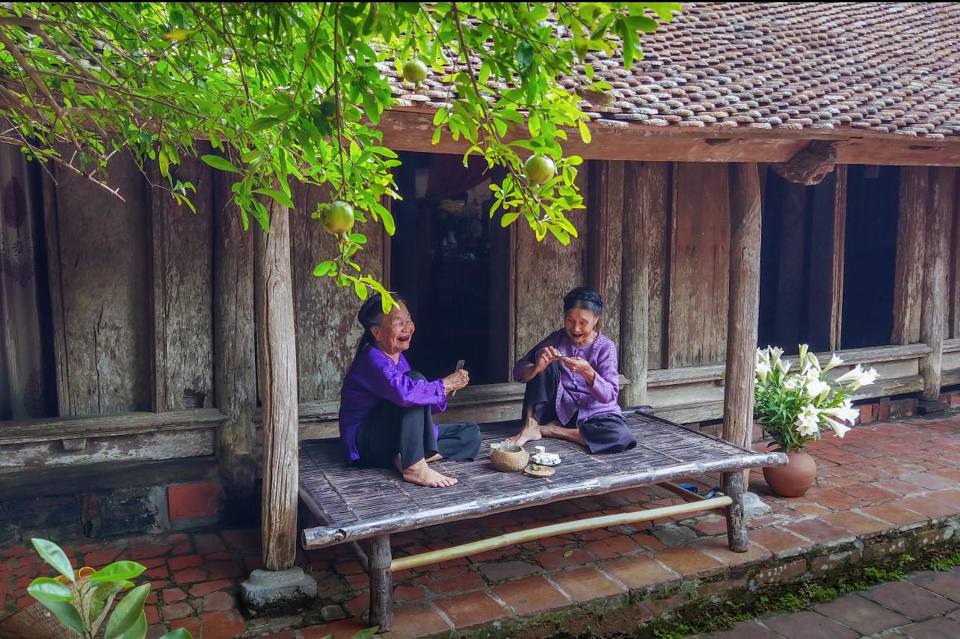 La exposición fotográfica Las nubes blancas de la tierra de Doai muestra la belleza de la aldea de Duong Lam