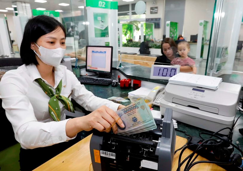 Las remesas del extranjero a Ciudad Ho Chi Minh aumentan un 35  en 2023