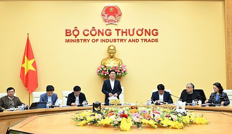Vietnam busca desarrollar la energía a gas, la energía eólica marina y el hidrógeno
