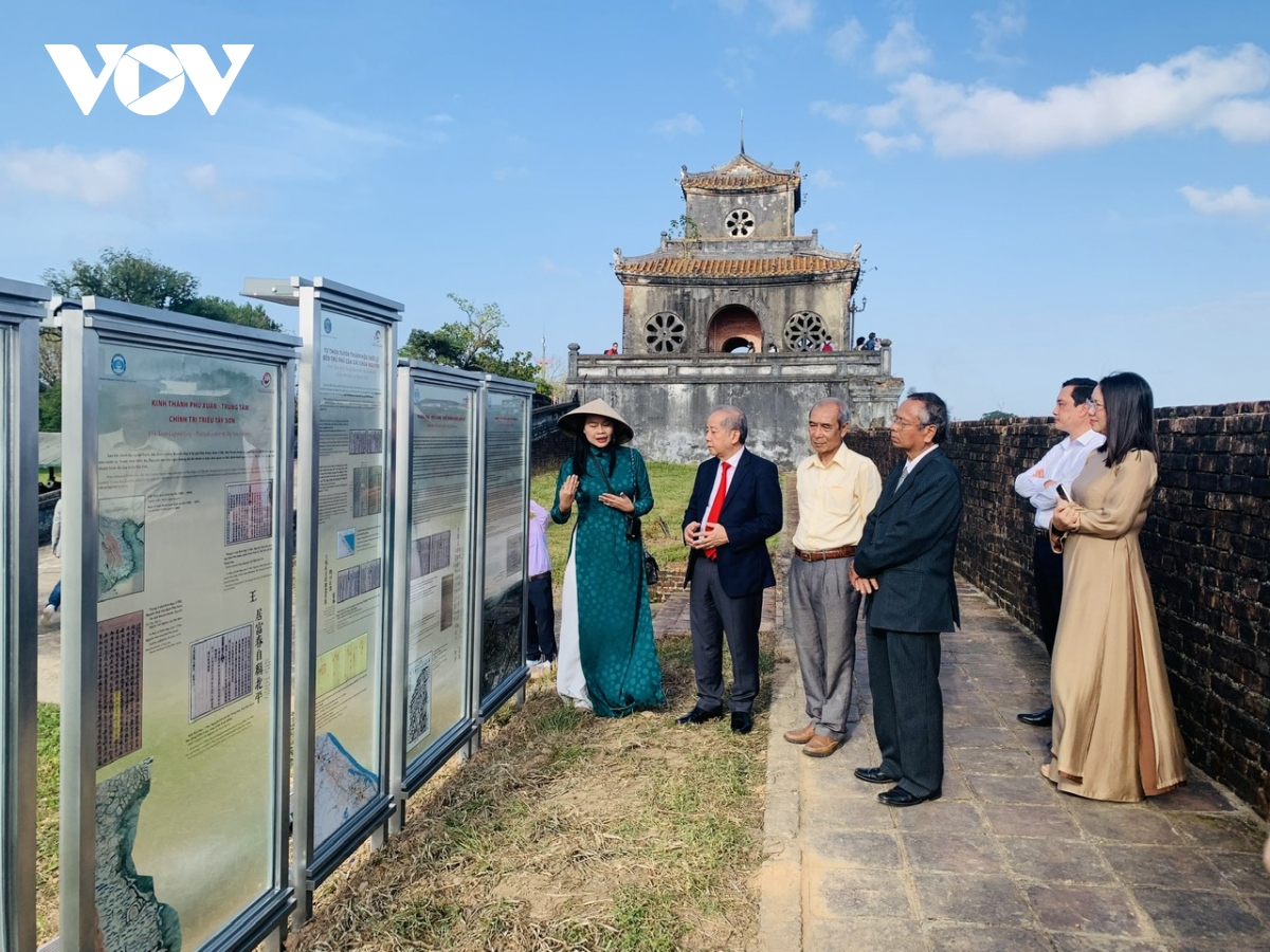 Por primera vez se publican manuscritos y documentos sobre el proceso de construcción de la Ciudadela de Hue